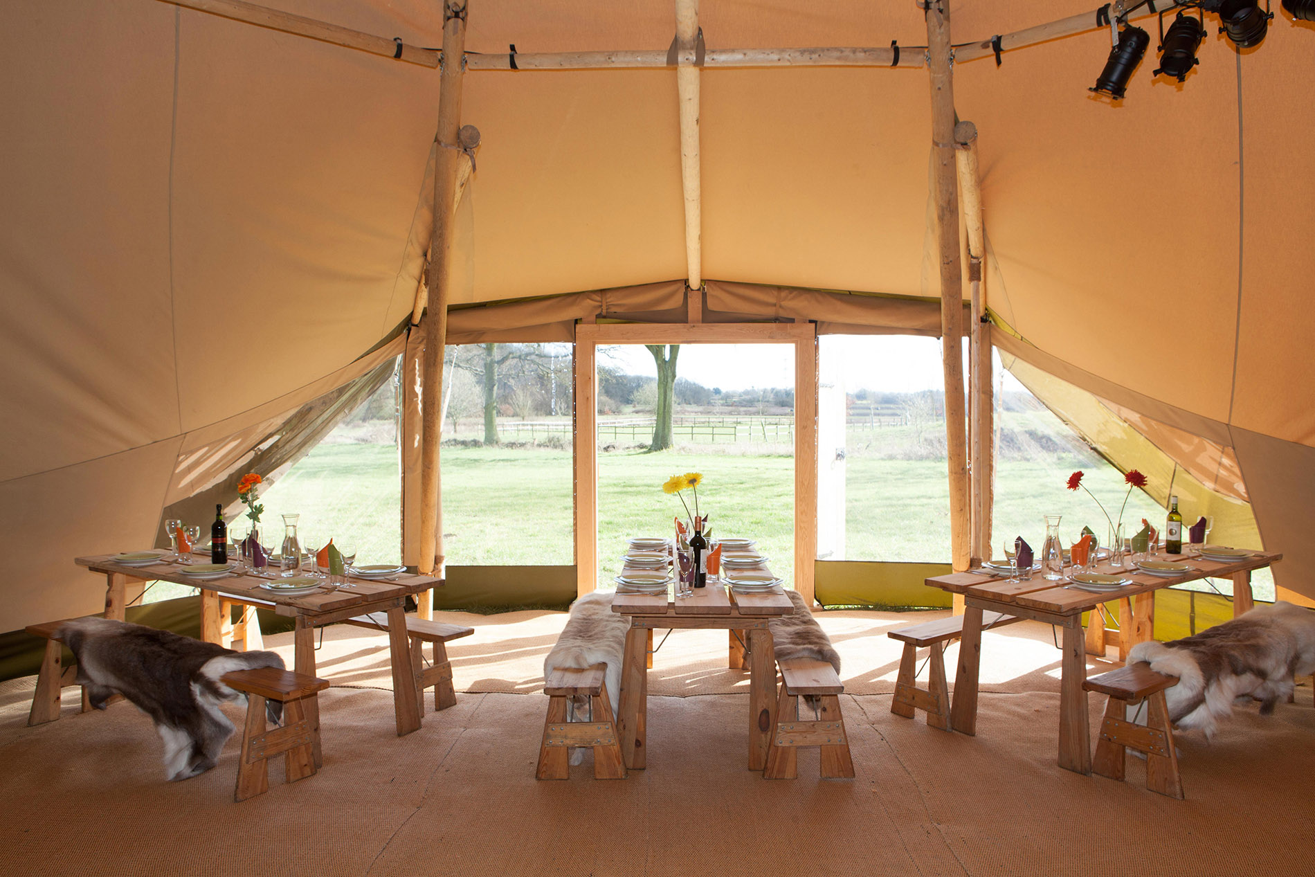 Tipi with benches and seat fur
